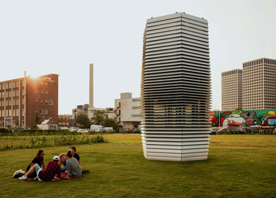 Der Smog Free Tower - ein Outdoor-Luftreinigungssystem  - wurde bereits erfolgreich in Rotterdam getestet. In seinem neuen Einsatzgebiet in Peking sind die Herausforderungen ungleich größer. Smart Cities.